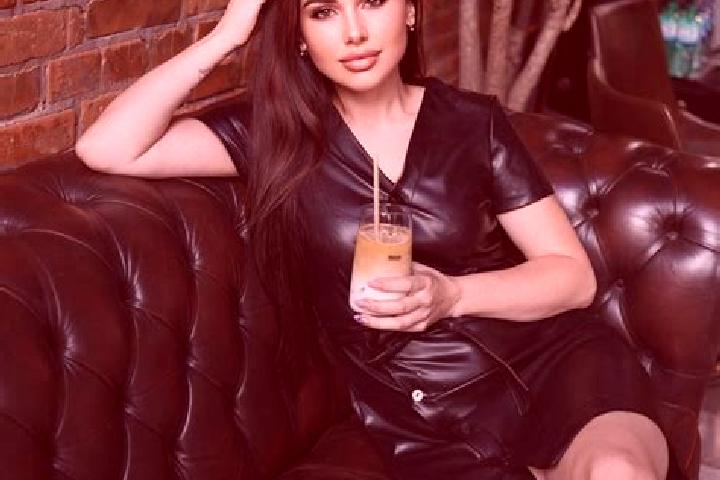 Jade, 28 — Escort in Buryn, Ukraine