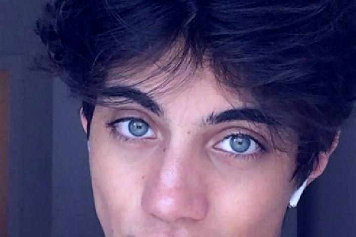 Jade, 29, a chestnut green-eyed caucasian companion based in Rizzolaga-Campolongo. Offering Overnight, OWO, Massage, Party Girl. Available for incall and out...