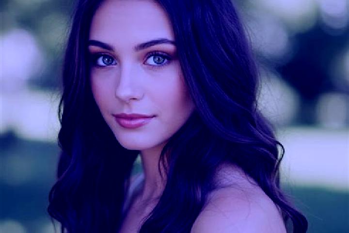 Jade, 29, a dark blonde hazel-eyed european companion based in Osina. Offering Dinner Date, Massage, Couples, Travel Companion. Available for incall and outc...