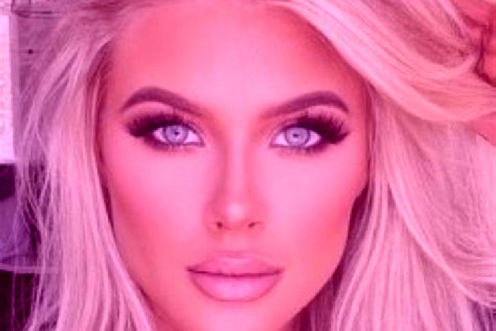 Jade, 29, a platinum blonde dark-eyed slavic companion based in Puhuitze. Offering Striptease, OWO, Dinner Date. Available for incall and outcall, day and ev...