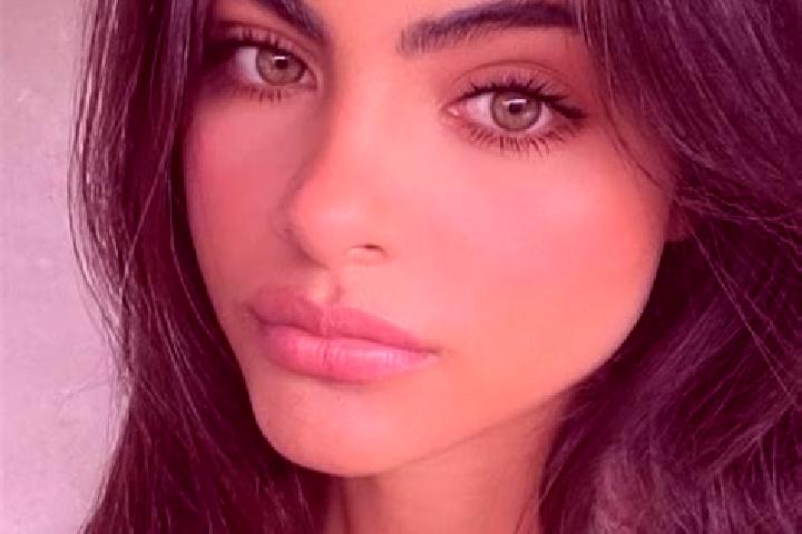 Jade, 29, a red green-eyed indian companion based in Balnearia. Offering A-Level, 69, Domination, Fetish, Dinner Date. Available for incall and outcall, over...