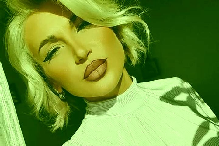 Jade, 29 — Escort in Ruginesti, Romania