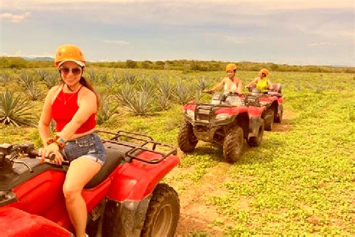Jade, 30 — Escort in Caimanero, Mexico