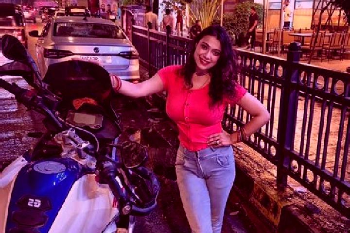 Jade, 30 — Escort in Koira, India