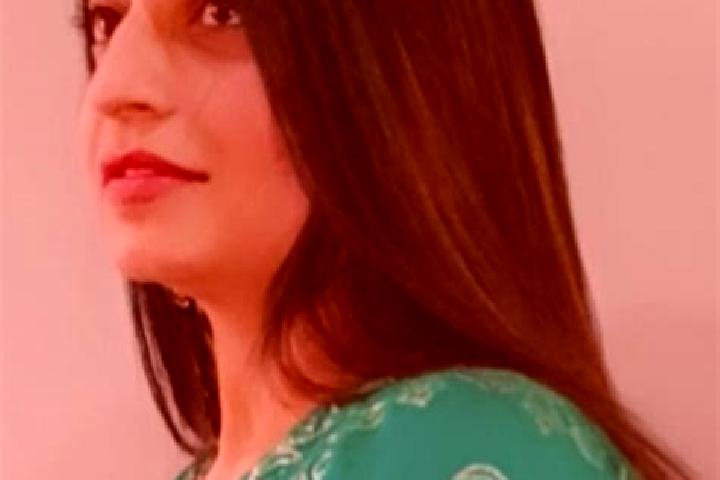 Jade, 31, a chestnut green-eyed indian companion based in Kensington Grove. Offering Massage, Girlfriend Experience, Dinner Date. Available for incall and ou...