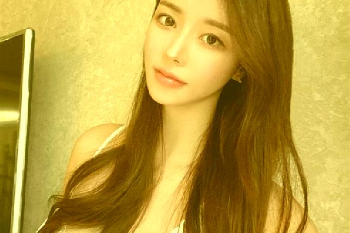 Jade, 31 — Escort in Xibali, China