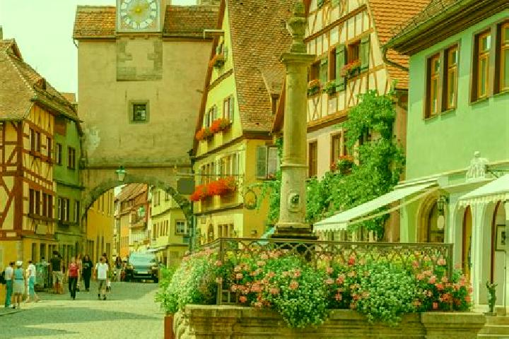 Jade, 32 — Escort in Bobingen an der Rems, Germany