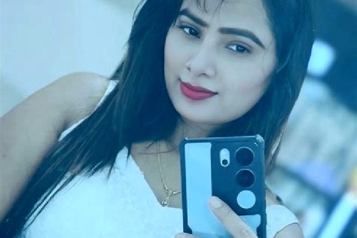 Jade, 33 — Escort in Pipraich, India