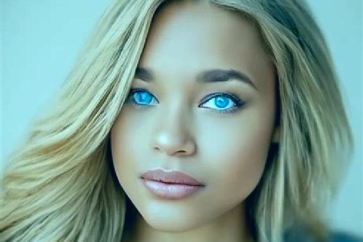 Jade, 34, a blonde blue-eyed latina companion based in Nayot. Offering Prostate Massage, GFE, Couples. Available for incall and outcall, day and evening dates.