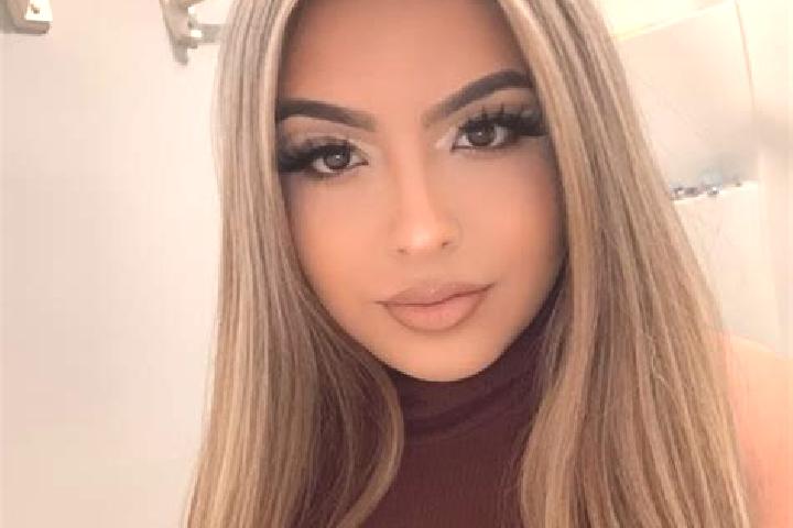 Jade, 34, a blonde grey-eyed latina companion based in Rajsko. Offering Deep French Kissing, Striptease, Girlfriend Experience, Erotic Massage, GFE. Availabl...
