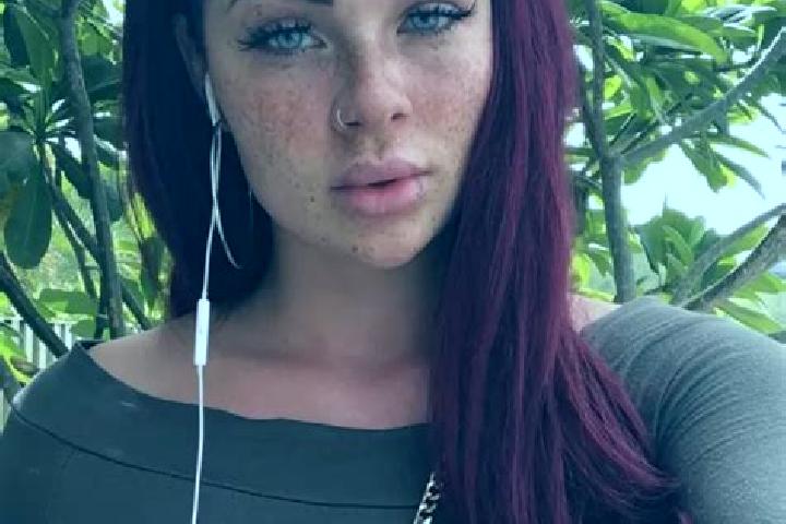 Jade, 34, a red green-eyed latina companion based in Beuveille. Offering Domination, Fetish, Erotic Massage. Available for incall and outcall, day and evenin...