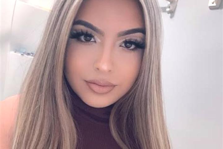 Jade, 35, a blonde dark-eyed latina companion based in Hedeper. Offering Fetish, Erotic Massage, BDSM. Available for incall and outcall, day and evening dates.