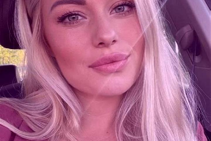 Jade, 35, a blonde hazel-eyed european companion based in Kodogodji. Offering Prostate Massage, Tantra, Striptease, Erotic Massage, Fetish. Available for inc...
