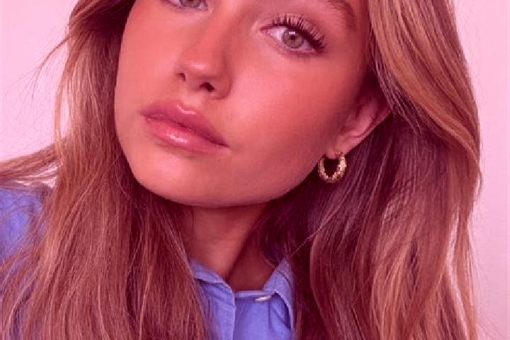 Jade, 35, a dark blonde green-eyed european companion based in El Valle del Espiritu Santo. Offering Tantra, Dinner Date, 69. Available for incall and outcal...