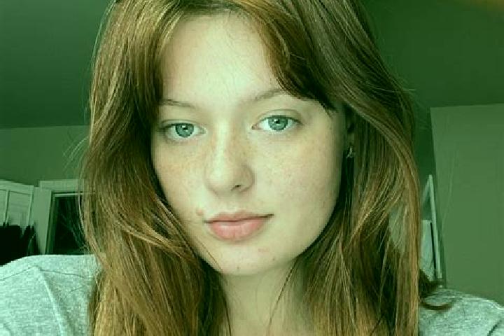 Jade, 35, a red green-eyed caucasian companion based in Asse-le-Boisne. Offering Massage, Duos, OWO. Available for incall and outcall, overnight bookings ava...