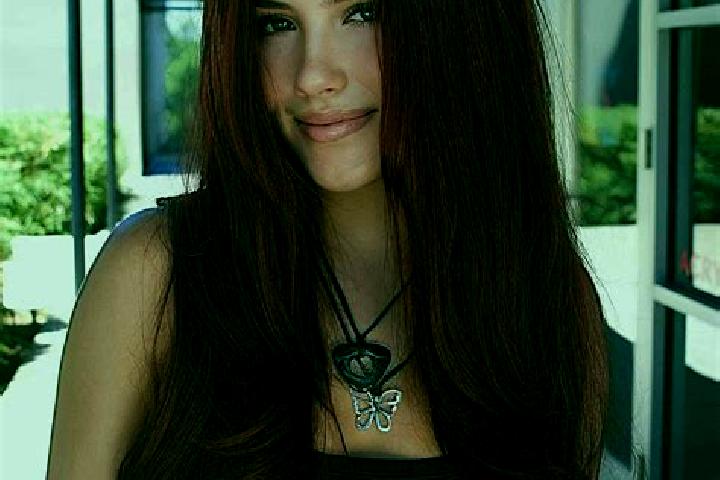 Jade, 36, a auburn dark-eyed mediterranean companion based in Panji Lor Krajan Satu. Offering CIM, Party Girl, BDSM, Couples, OWO. Available for incall and o...