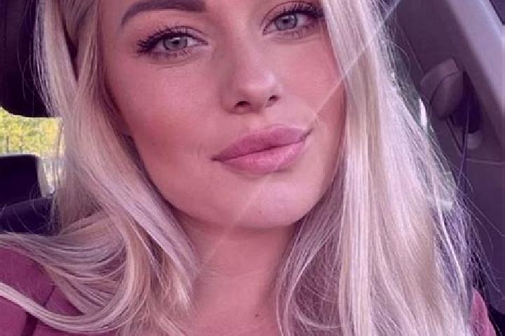Jade, 36, a blonde hazel-eyed indian companion based in Buchheim. Offering Tantra, Girlfriend Experience, Couples. Available for incall and outcall, overnigh...