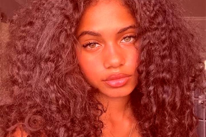 Jade, 36, a brunette blue-eyed ebony companion based in Nadejdea. Offering Dinner Date, Duos, Travel Companion, Tantra, CIM. Available for incall and outcall...