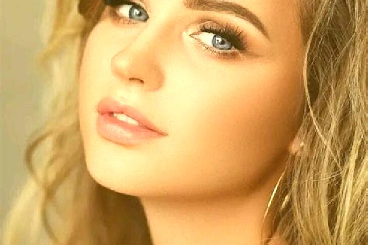 Jade, 36, a dark blonde blue-eyed indian companion based in Malmbaeck. Offering A-Level, 69, Massage. Available for incall and outcall, overnight bookings av...