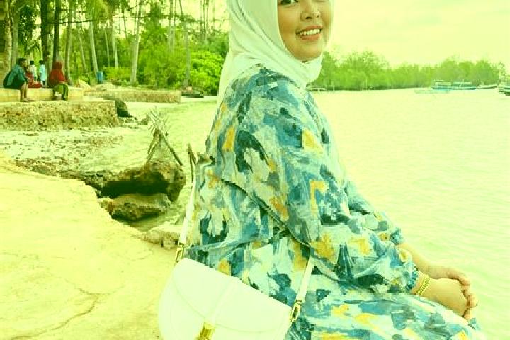 Jade, 36 — Escort in Manggar, Indonesia
