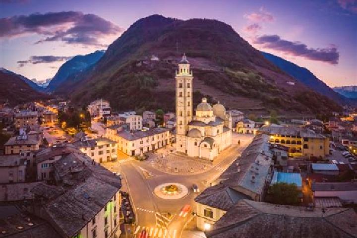 Jade, 36 — Escort in Tirano, Italy