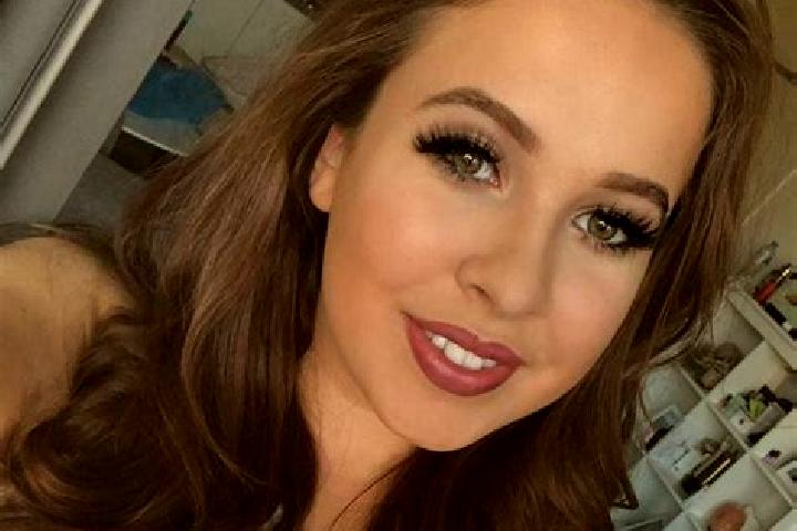 Jade, 37, a blonde brown-eyed mediterranean companion based in Chalcomulco. Offering GFE, Dinner Date, Party Girl, Massage. Available for incall and outcall,...