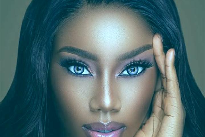 Jade, 37, a chestnut blue-eyed ebony companion based in Niedzwiada. Offering Duos, Tantra, Overnight, 69. Available for incall and outcall, day and evening d...