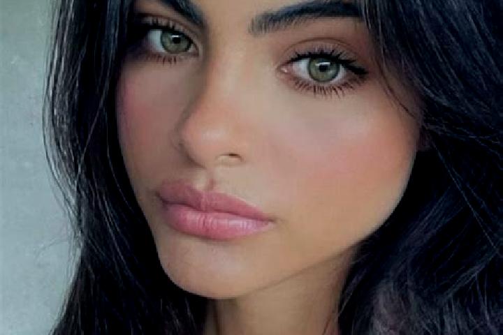 Jade, 38, a black hazel-eyed caucasian companion based in Beylikkoeprue. Offering BDSM, 69, Roleplay. Available for incall and outcall, day and evening dates.