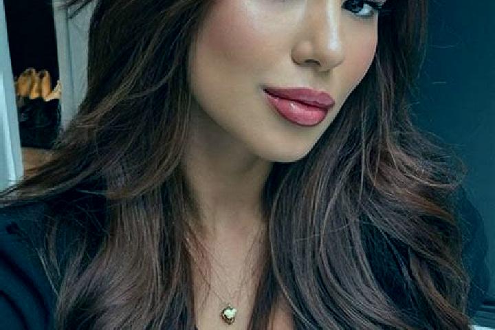 Jade, 38, a chestnut dark-eyed latina companion based in Griva. Offering Domination, Deep French Kissing, Girlfriend Experience. Available for incall and out...
