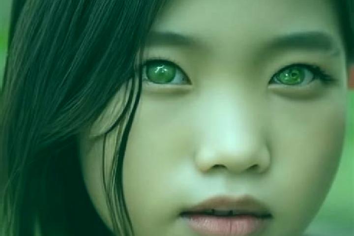 Jade, 39, a auburn green-eyed asian companion based in Chiriqui. Offering OWO, CIM, BDSM. Available for incall and outcall, day and evening dates.