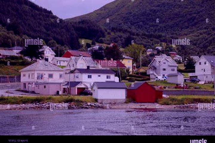 Jade, 39 — Escort in Hareid, Norway