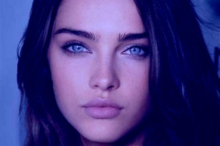 Kinsley, 20, a brunette amber-eyed latina companion based in Boningbe. Offering Girlfriend Experience, OWO, Dinner Date, Deep French Kissing. Available for i...