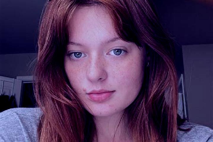 Kinsley, 20, a red brown-eyed indian companion based in Parva. Offering Massage, Duos, Prostate Massage. Available for incall and outcall, day and evening da...