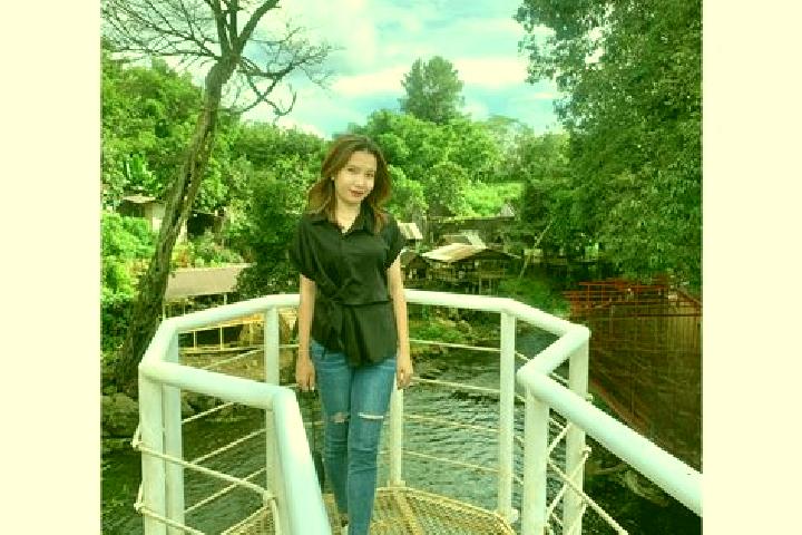 Kinsley, 20 — Escort in Ban Laongam, Laos