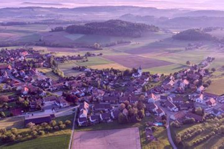 Kinsley, 20 — Escort in Buch am Ahorn, Germany