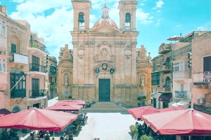 Kinsley, 20 — Escort in Sannat, Malta