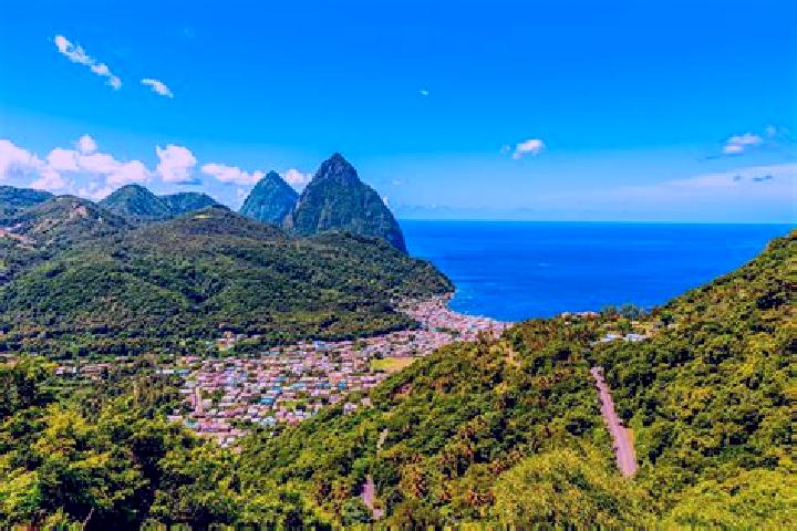 Kinsley, 20 — Escort in Soufriere, Saint Lucia