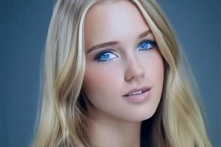 Kinsley, 21, a blonde dark-eyed caribbean companion based in Zeil. Offering Girlfriend Experience, CIM, A-Level, Domination. Available for incall and outcall...