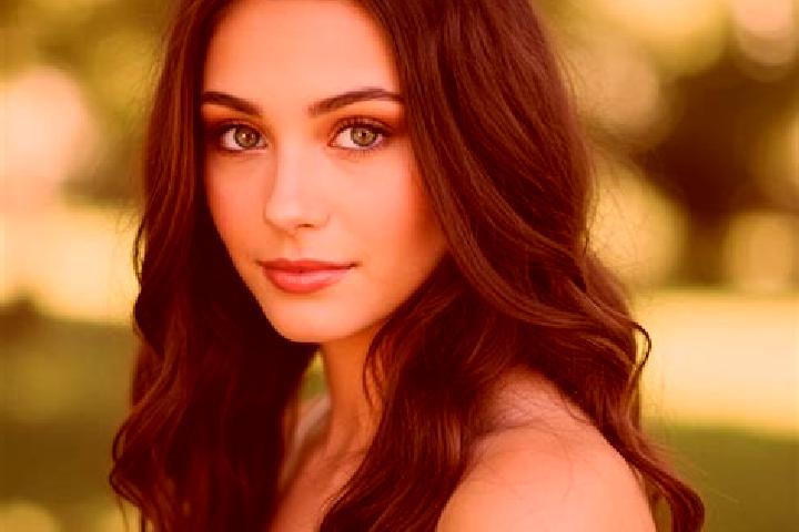 Kinsley, 21, a brunette hazel-eyed middle eastern companion based in Wallington. Offering Dinner Date, Couples, GFE. Available for incall and outcall, day an...