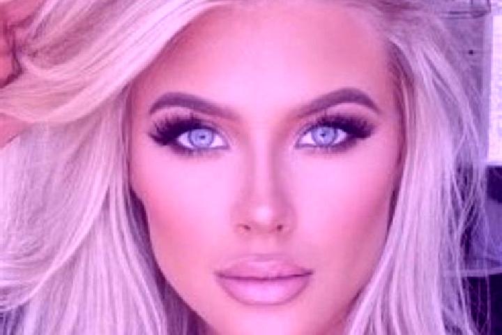 Kinsley, 21, a platinum blonde hazel-eyed asian companion based in Huangbayi. Offering BDSM, Travel Companion, CIM. Available for incall and outcall, overnig...