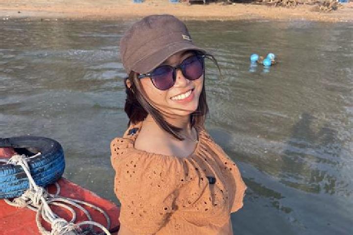 Kinsley, 21 — Escort in Areaks Tnaot, Cambodia