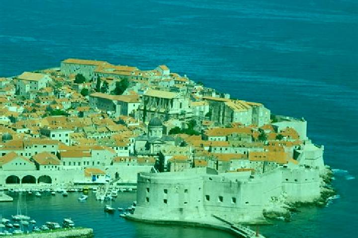 Kinsley, 21 — Escort in Beravci, Croatia