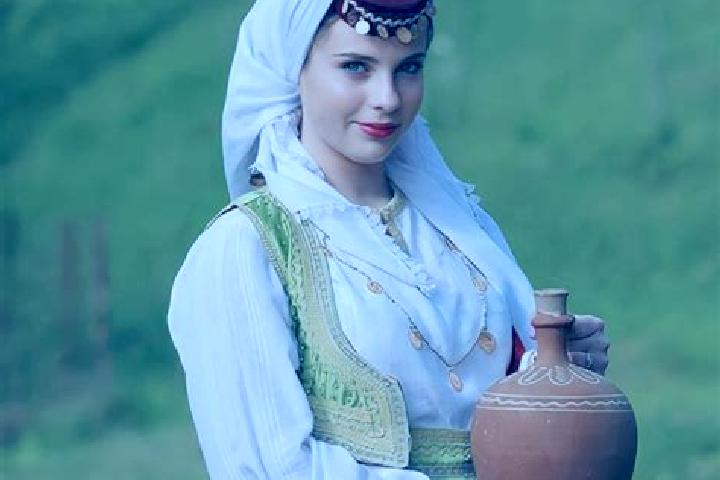 Kinsley, 21 — Escort in Nevesinje, Bosnia and Herzegovina