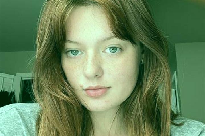 Kinsley, 22, a auburn hazel-eyed slavic companion based in San Luis. Offering CIM, Domination, Dinner Date. Available for incall and outcall, overnight booki...