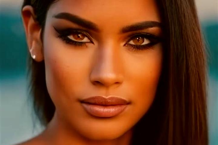 Kinsley, 22, a black hazel-eyed latina companion based in Montsoreau. Offering Tantra, Girlfriend Experience, Striptease. Available for incall and outcall, d...
