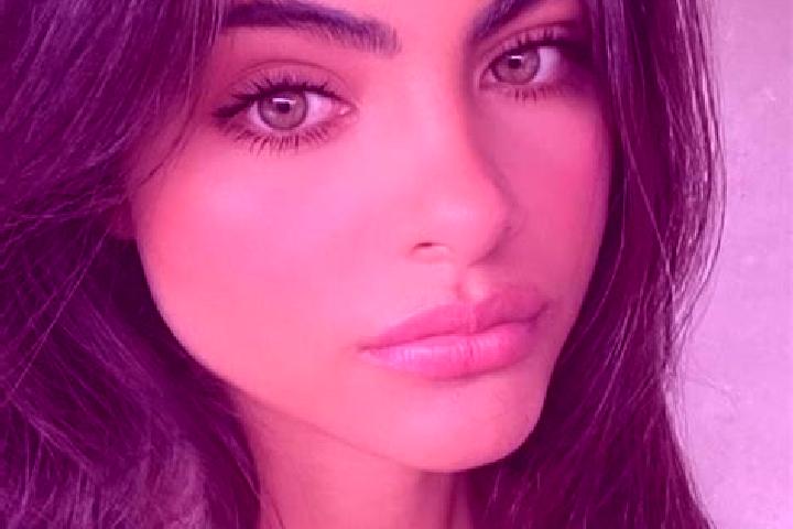 Kinsley, 22, a brunette dark-eyed middle eastern companion based in Dabas. Offering A-Level, Prostate Massage, CIM. Available for incall and outcall, overnig...