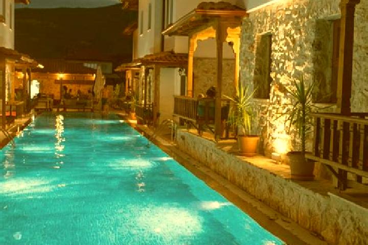 Kinsley, 22 — Escort in Akpinar, Turkey