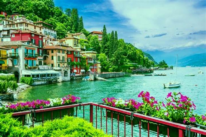 Kinsley, 22 — Escort in Bovolone, Italy