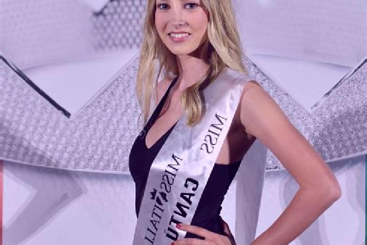 Kinsley, 22 — Escort in Mis, Italy