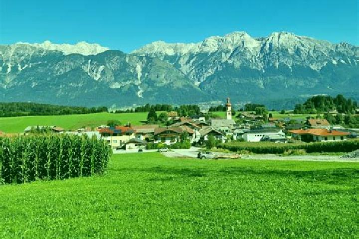 Kinsley, 22 — Escort in Tulfes, Austria